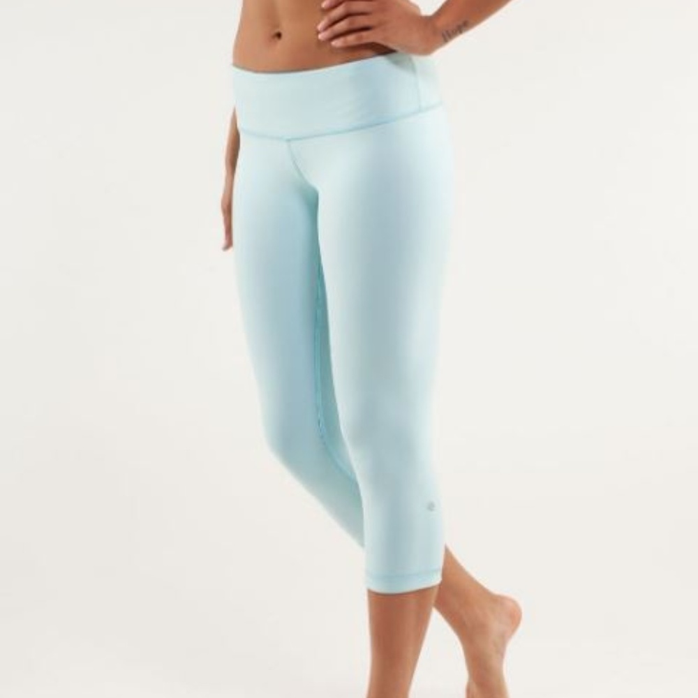 Lulu WUNDER Under CROP Beach BLANKET Blue Aqua